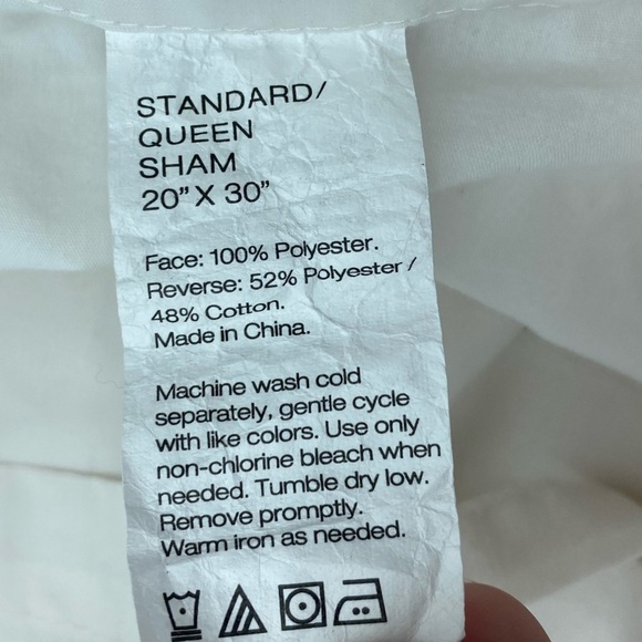 DKNY Pillow Sham Queen Cream Ribbon Detail - Picture 4 of 6